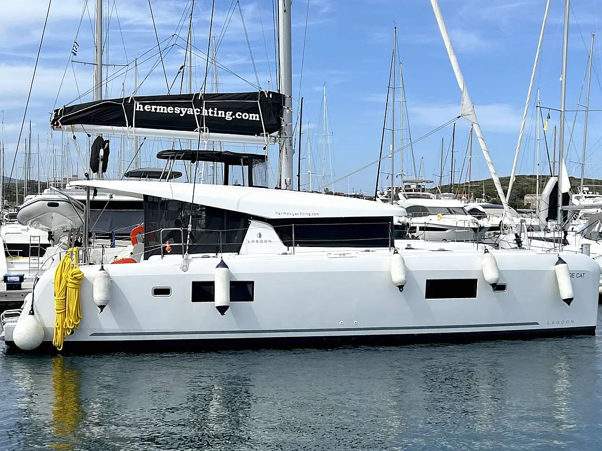 Lagoon 42